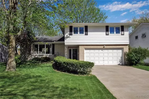129 Summerview Rd, Amherst, NY 14221