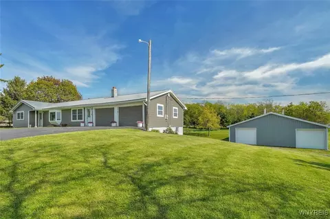 10067 Simonds Rd, Darien, NY 14005
