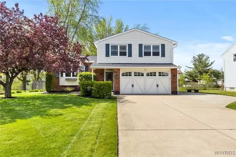 21 Partridge Walk, Lancaster, NY 14086