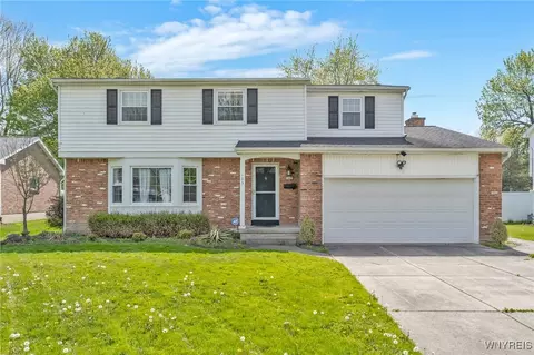 103 Tartan Ln, Amherst, NY 14221