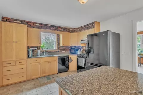 Kitchen - 178 Behm Rd, Aurora, NY 14170 photo 2 of 3
