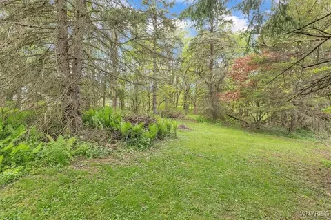 Exterior - 178 Behm Rd, Aurora, NY 14170 photo 4 of 5