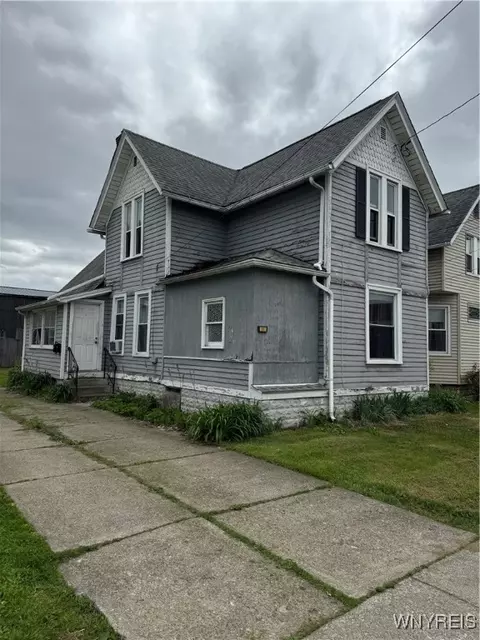 21 Felton St, North Tonawanda, NY 14120