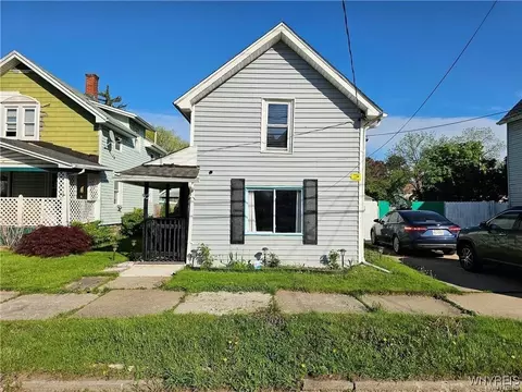 95 Felton St, North Tonawanda, NY 14120