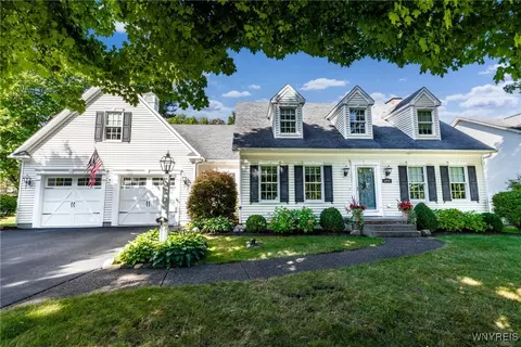 5470 Abel Rd, Hamburg, NY 14075