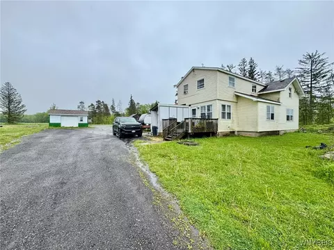 3405 E Blood Rd, Cowlesville, NY 14037