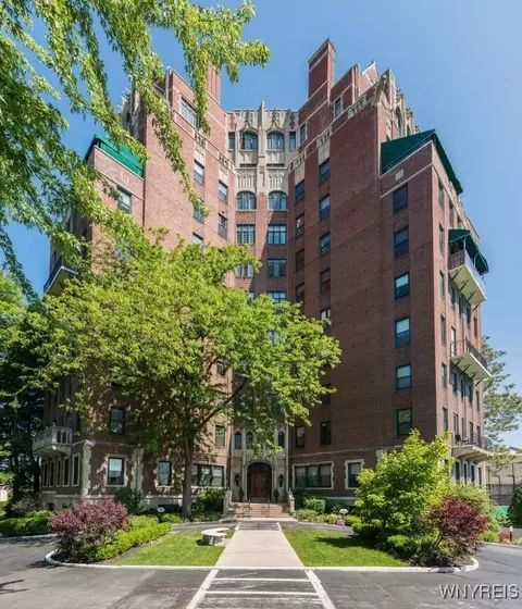 800 W Ferry St #10D, Buffalo, NY 14222