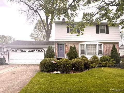 1323 Doebler Dr, North Tonawanda, NY 14120