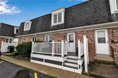 2462 Colvin Blvd, Tonawanda, NY 14150