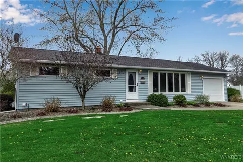 438 Northfield Dr, Porter, NY 14174