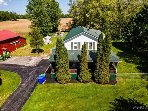 2777 Lyndonville Rd, Ridgeway, NY 14103