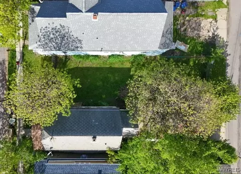 134 Royal Ave, Buffalo, NY 14207