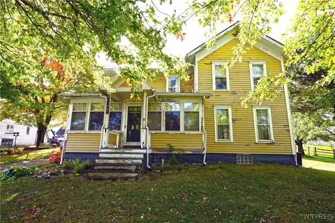 5195 Genesee Rd, Springville, NY 14141