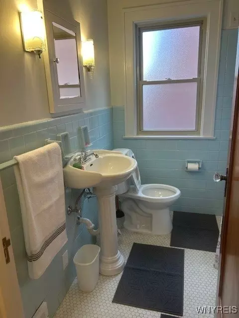 Bath - 344 Wardman Rd, Kenmore, NY 14217 photo 1 of 1