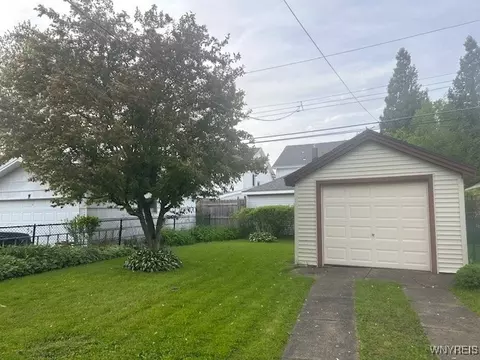 Exterior - 344 Wardman Rd, Kenmore, NY 14217 photo 2 of 2