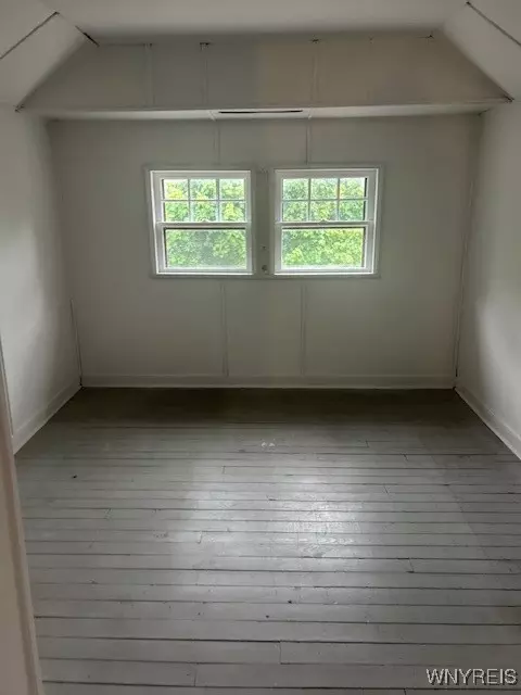 Bedroom - 344 Wardman Rd, Kenmore, NY 14217 photo 3 of 4