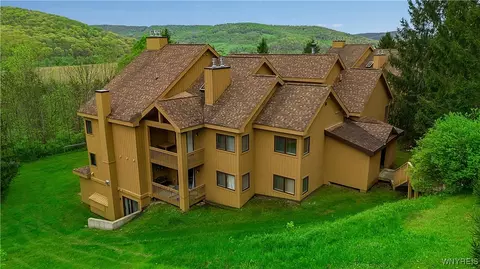 B102 Snowpine, Ellicottville, NY 14731