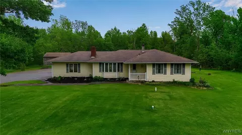 4995 Millersport Hwy, East Amherst, NY 14051
