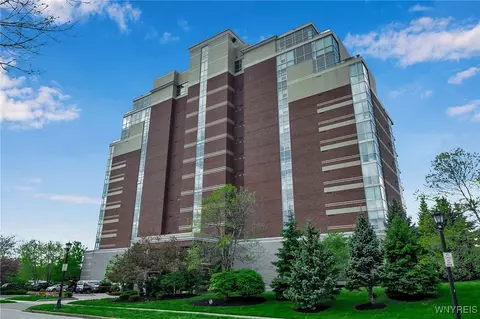 132 Lakefront Blvd #403, Buffalo, NY 14202