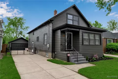 44 Cable St, Tonawanda, NY 14223