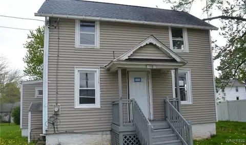 118 Laurel St, Ridgeway, NY 14103