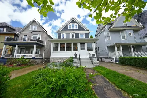 141 Baynes St, Buffalo, NY 14213