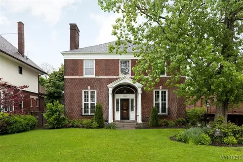 2884 Main St, Buffalo, NY 14214