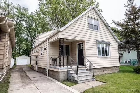 39 Ludwig Ave, West Seneca, NY 14224