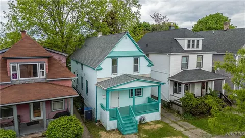 135 Heath St, Buffalo, NY 14214