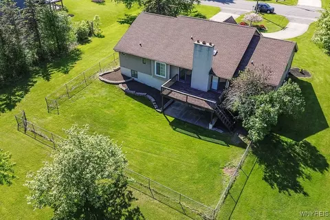 4590 Beach Ridge Rd, Pendleton, NY 14094 photo 44