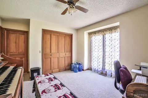 4590 Beach Ridge Rd, Pendleton, NY 14094 photo 23