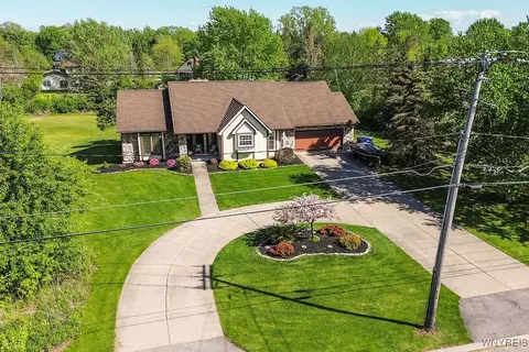 4590 Beach Ridge Rd, Pendleton, NY 14094 photo 6