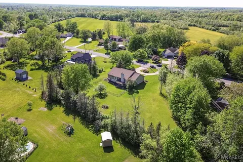 4590 Beach Ridge Rd, Pendleton, NY 14094 photo 50