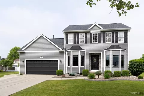 11 Ryan St, Lancaster, NY 14086