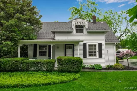 346 Huxley Dr, Amherst, NY 14226