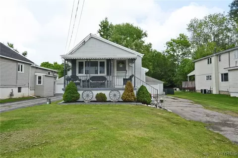 4342 Abbott Pkwy, Buffalo, NY 14219