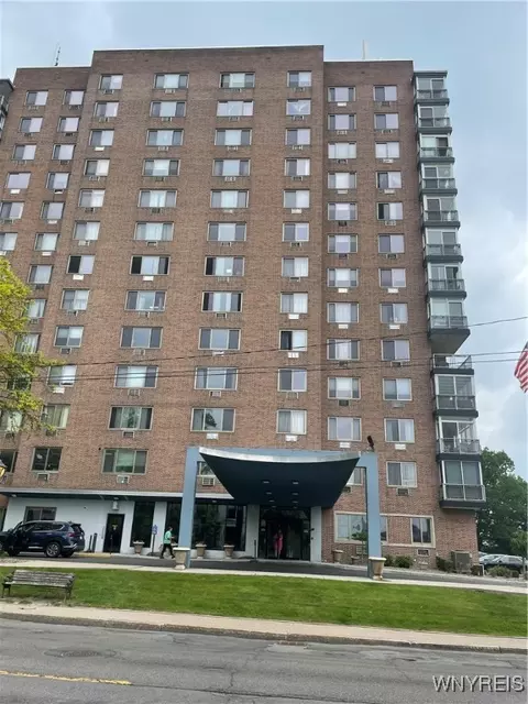151 Buffalo Ave #404, Niagara Falls, NY 14303