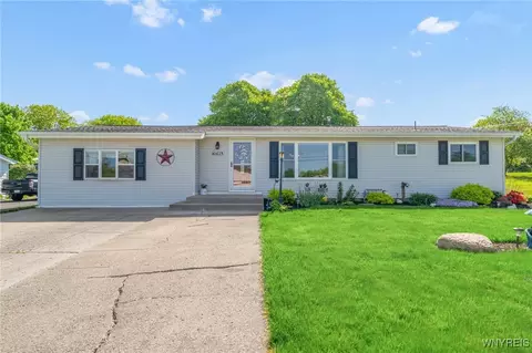 10425 High St, North Collins, NY 14111