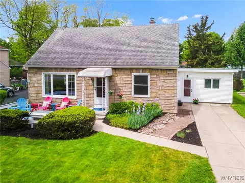 4226 Shimerville Rd, Clarence, NY 14031
