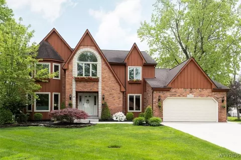 107 Blue Heron Ct, East Amherst, NY 14051