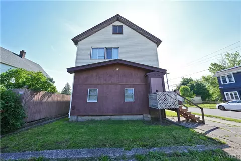 563 Hopkins St, Buffalo, NY 14220