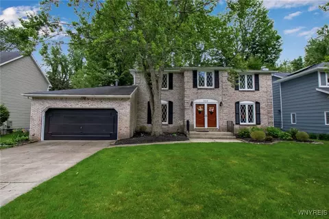 355 Randwood Dr, Amherst, NY 14221