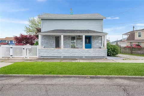 7211 Buffalo Ave, Niagara Falls, NY 14304