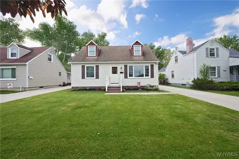 286 Mcnaughton Ave, Cheektowaga, NY 14225