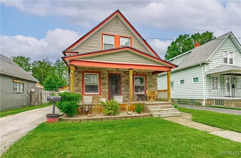30 Loretta St, Tonawanda, NY 14150