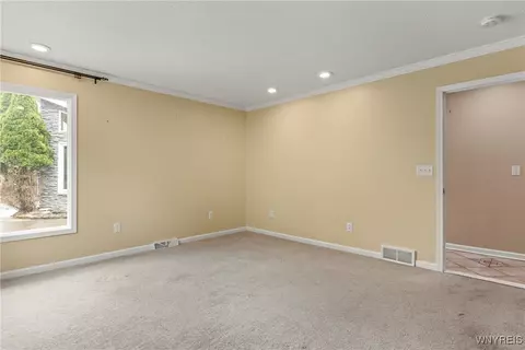 Living - 60 Gaylord Ct, Elma, NY 14059 photo 7 of 9