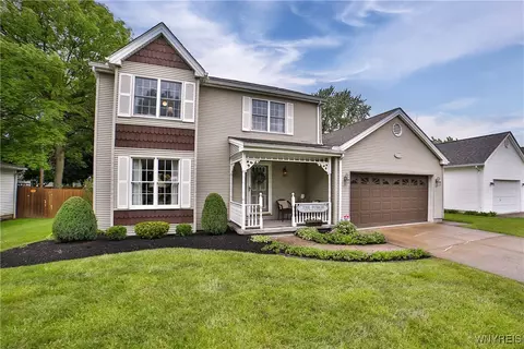 218 Palmdale Dr, Amherst, NY 14221