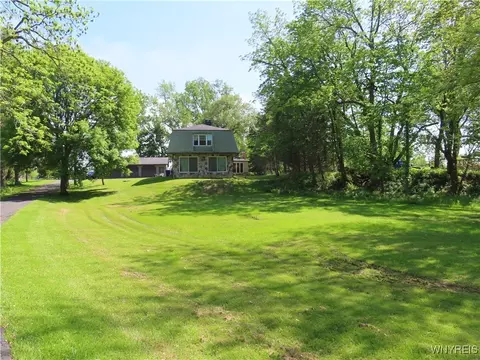 665 Fisher Rd, West Seneca, NY 14224