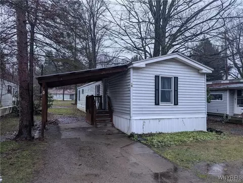 9582 Middle Rd #19, Concord, NY 14055