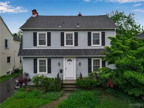166 Burbank Dr, Amherst, NY 14226